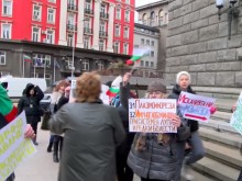 Протест на хората с увреждания в София: Апелираме за помощ