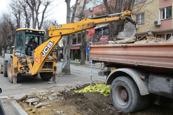 Една от важните пътни артерии във Варна ще бъде ремонтирана.Това