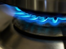 Природният газ поевтинява с близо 30% от февруари