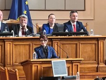 Десислава Атанасова: Положихме всички усилия за работещ парламент