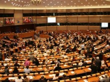 Евродепутатите заявяват, че работата по бъдещето на Украйна в ЕС трябва да започне сега