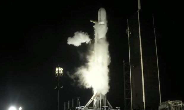 SpaceX изстреля днес изключително успешната си ракета Falcon 9 в