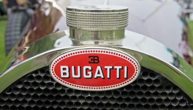 Уникален автомобил Bugatti, единственият подобен, произвеждан някога, беше продаден на