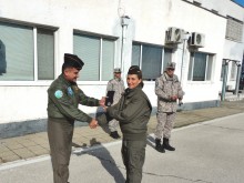За първи път в България жена стана командир на екипаж на вертолет