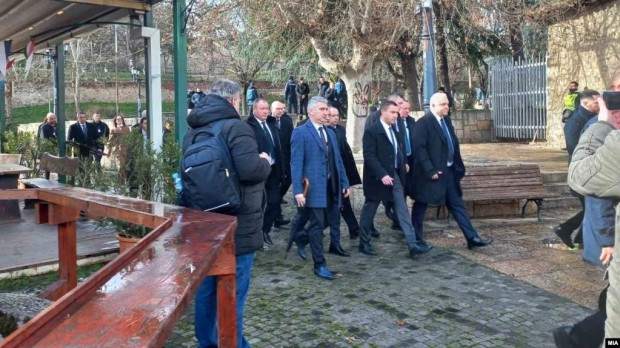 Българската делегация пристигна в църквата "Св. Спас"
