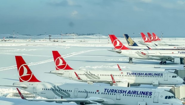 Турският национален авиопревозвач Turkish Airlines обяви днес че отменя заминаването