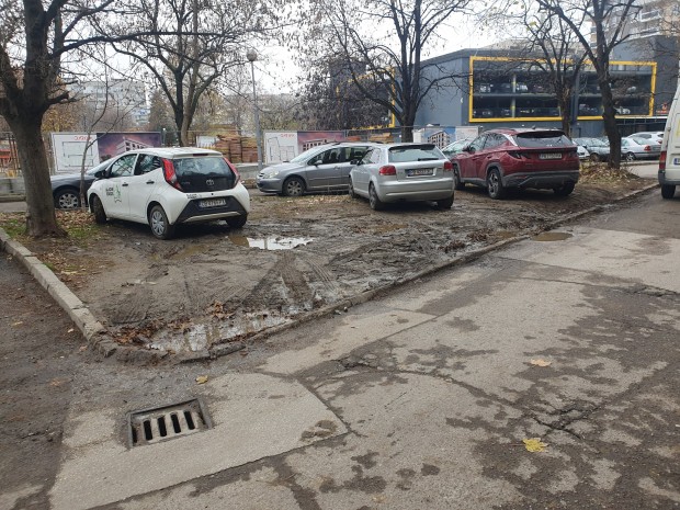 </TD
>Паркирането в града става все по-голямо предизвикателство във всички райони.