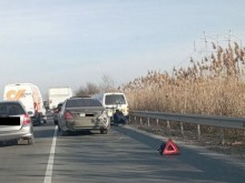 Верижна катастрофа е предизвикала тапи на Околовръстното шосе на Пловдив