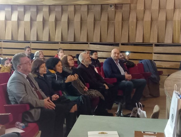 Областна администрация се включи в национална ученическа конференция за Васил Левски