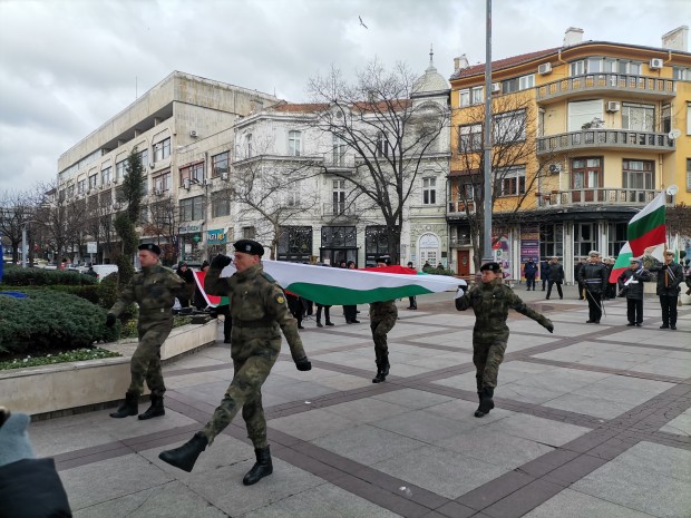 TD В Бургас бяха отбелязани 145 години от Освобождението на града