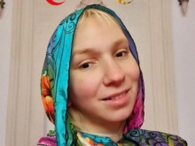 Емили Тротинетката стана мюсюлманка