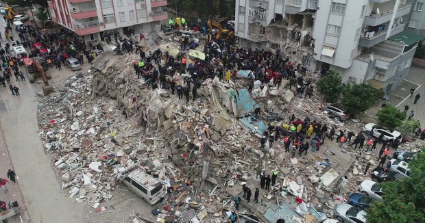 Руснаци и украинци в Анталия се обединяват в името на жертвите на земетресението