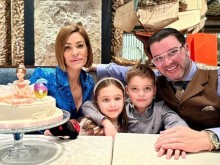 Д-р Енчев и Теди Велинова в опасна близост! Има си причина