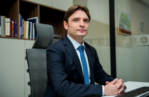 Станислав Попдончев зам председател и главен финансов директор на Българската