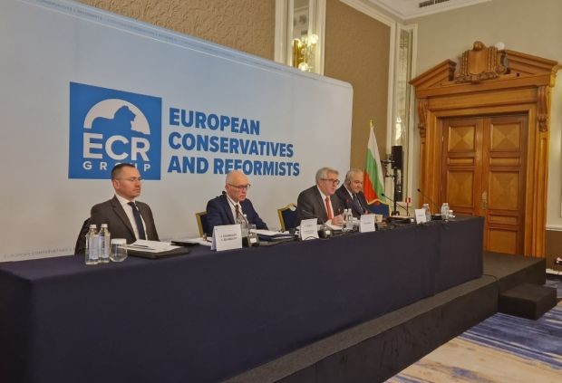 Ангел Джамбазки: Европейският подход по темата с членството на България в Шенген е политическа шизофрения