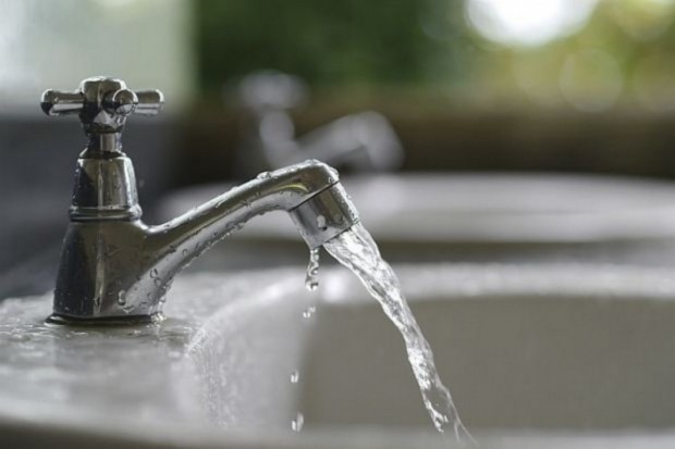 Проблеми и с минералната, и с питейната вода във Вонеща вода установиха здравните власти