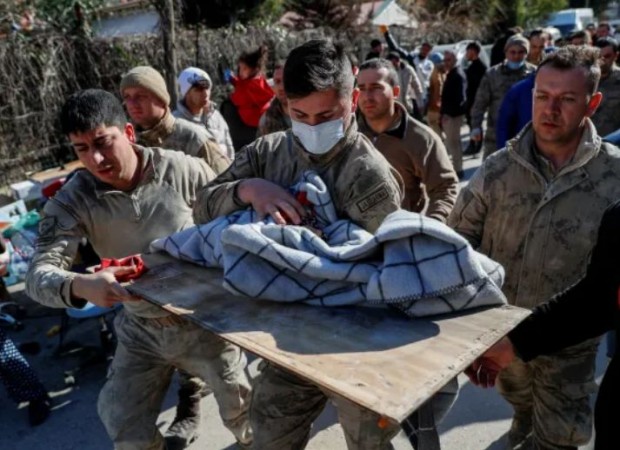 Бебе на 20 дни оцеля при разрушителното земетресение в Турция
