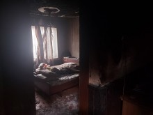 Кметът на "Родопи" с помощ за пострадалото при пожар семейство в Крумово