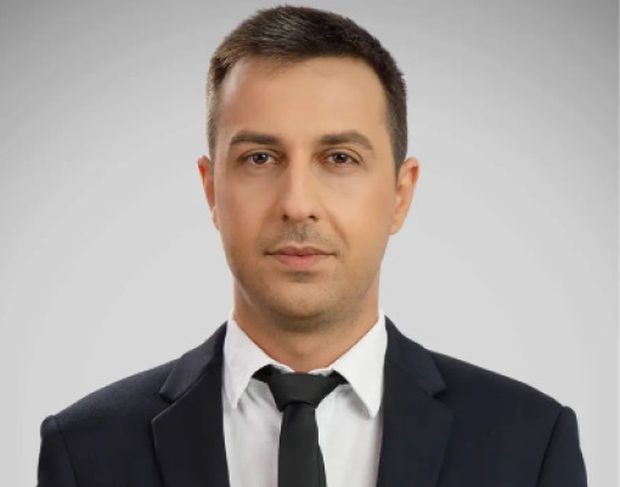 Деян Николов, "Възраждане": Лобистки кръгове до бивш премиер атакуват подписката за референдум