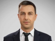 Деян Николов, "Възраждане": Лобистки кръгове до бивш премиер атакуват подписката за референдум