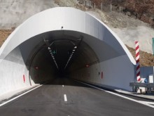 Тунел "Железница" на АМ "Струма" вече с възможност за подаване на сигнал за авария