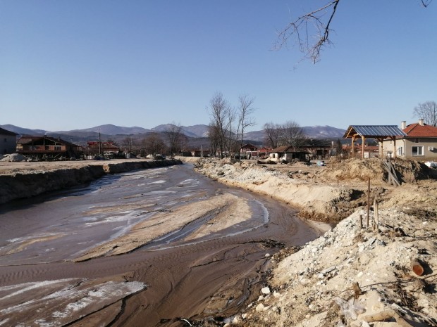 TD През месец март започва укрепването на речните корита в  Каравелово