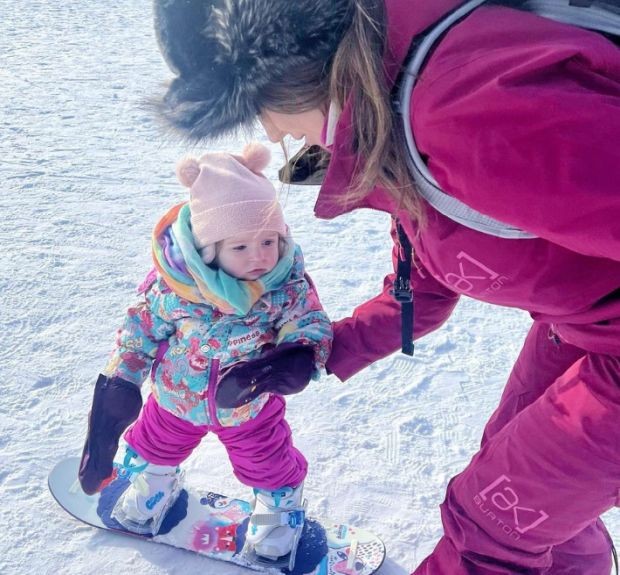 Българската сноубордистка Александра Жекова сподели мил момент в социалните мрежи.