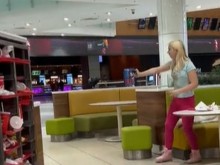 Затвориха заведение заради Емили Тротинетката, вижте какво се случи