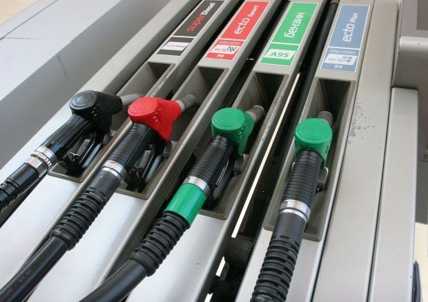 </TD
>За една година бензинът по бензиностанциите в България е поскъпнал