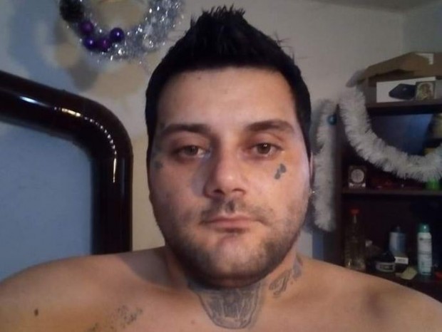 TD Човекът изглеждаше изключително долнопробно престъпник с татуировки по лицето