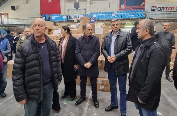 Мустафа Карадайъ занесе дарения в Турция, ДПС с нов призив за помощи