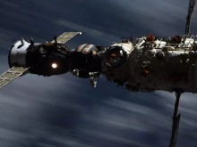 НАСА: Няма опасност за екипажа на Международната космическа станция