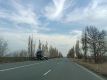 Катастрофа затруднява движението по пътя Благоевград - София