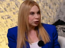 Гадaтелката на Берлускони: Петков и Василев ще се разделят, България ще има жена премиер