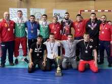 Националите по борба с отборната купа на турнир в Словакия