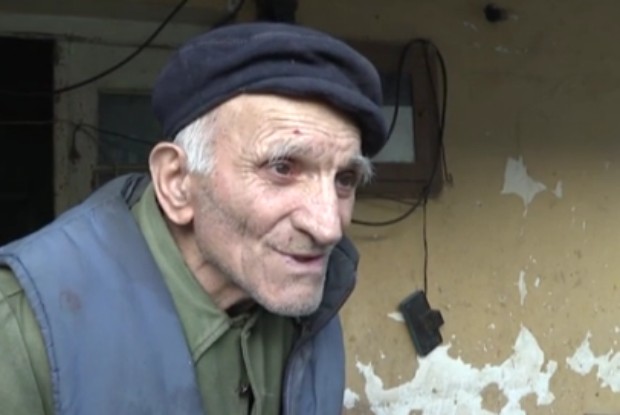 Биха и ограбиха самотен възрастен мъж от оряховско село