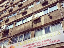 Във Варна е образувано досъдебно производство във връзка със случай на нанесена материална щета по дома на възрастен мъж