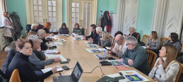 Разкриват се допълнителни 12 паралелки от VIII клас в Бургаско