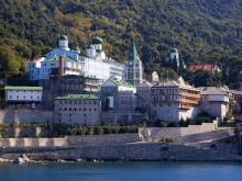 ГХГ представя фотоизложбата "В градината на Божията майка"