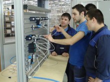 Либхер организира ден на отворените врати за центъра си за професионално обучение