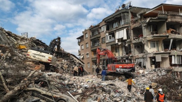 Жертвите на катастрофалното земетресение в Турция и Сирия вече са над