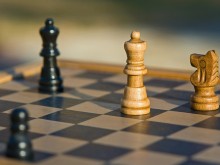 11-годишен ще играе шах срещу 30 курсанти едновременно във Велико Търново