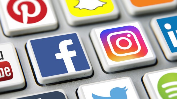 ������ �� ������������� ��Facebook � Instagram