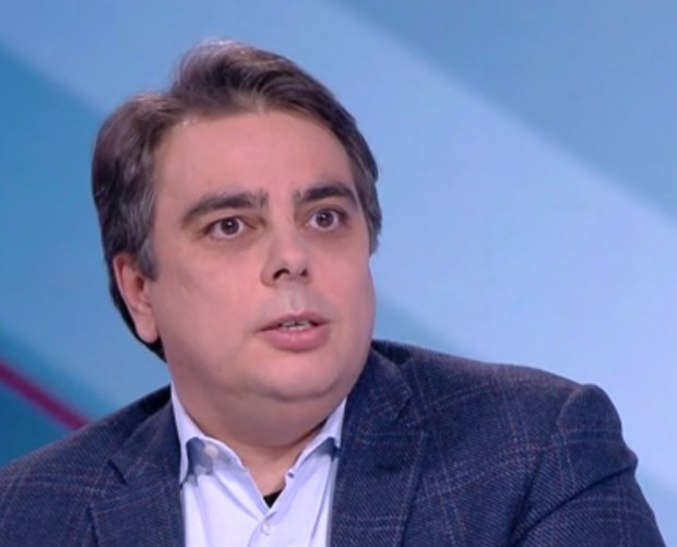 Асен Василев: Няма да тръгнем напред, докато държавата е пробита като лейка