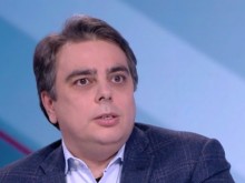 Асен Василев: Няма да тръгнем напред, докато държавата е пробита като лейка