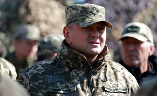 Валери Залужни: Русия обстрелва Украйна от четири направления