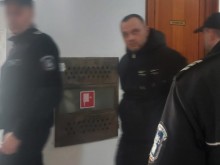 Остава в ареста беларуският гражданин Максим, издирван от властите в Русия