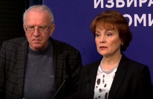������ ������: ������������ �� 16 ������ � 7 ��������, ����� ����� �� 5 ������