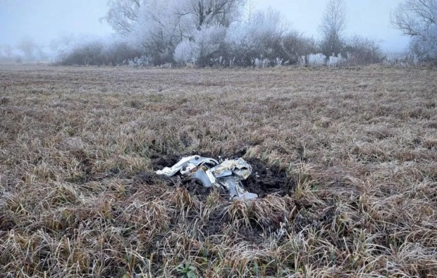 Молдовските граничари откриха фрагменти от паднала ракета в северната част на страната