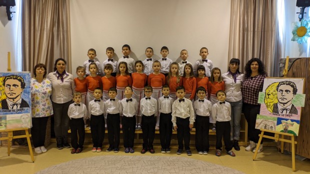 Деца от Пловдив почетоха паметта на Васил Левски